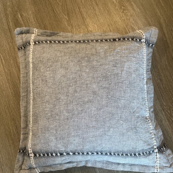 Ralph Lauren Home Austin Feather Fill Pillow 18 x 18 Gray Black White - Picture 1 of 3